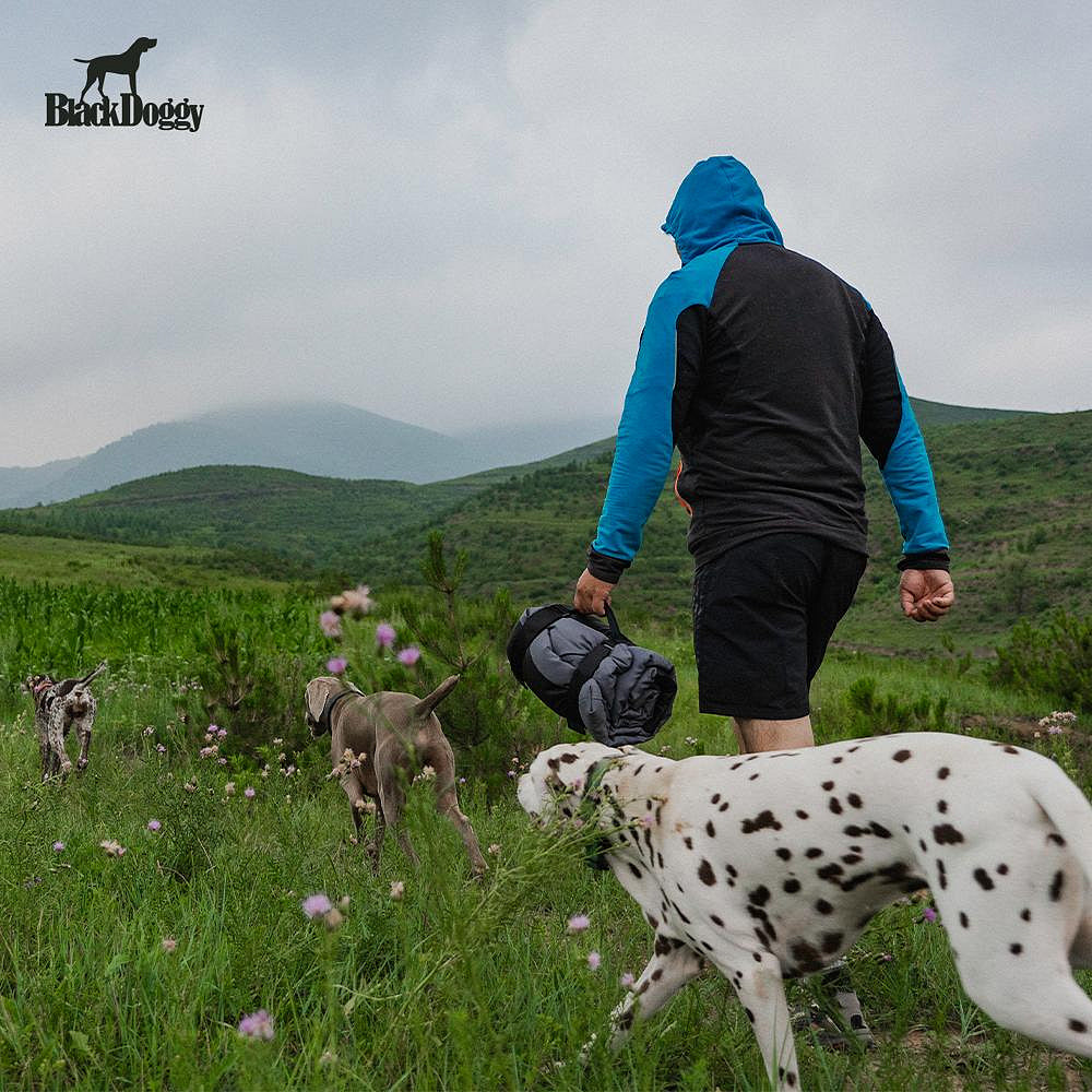 BlackDoggy 寵物戶外營地墊 防水抗汙 寵物睡墊 2色